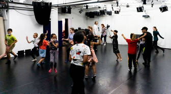 Tanz Theater Gäääng