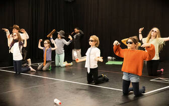 Tanz Theater Gäääng